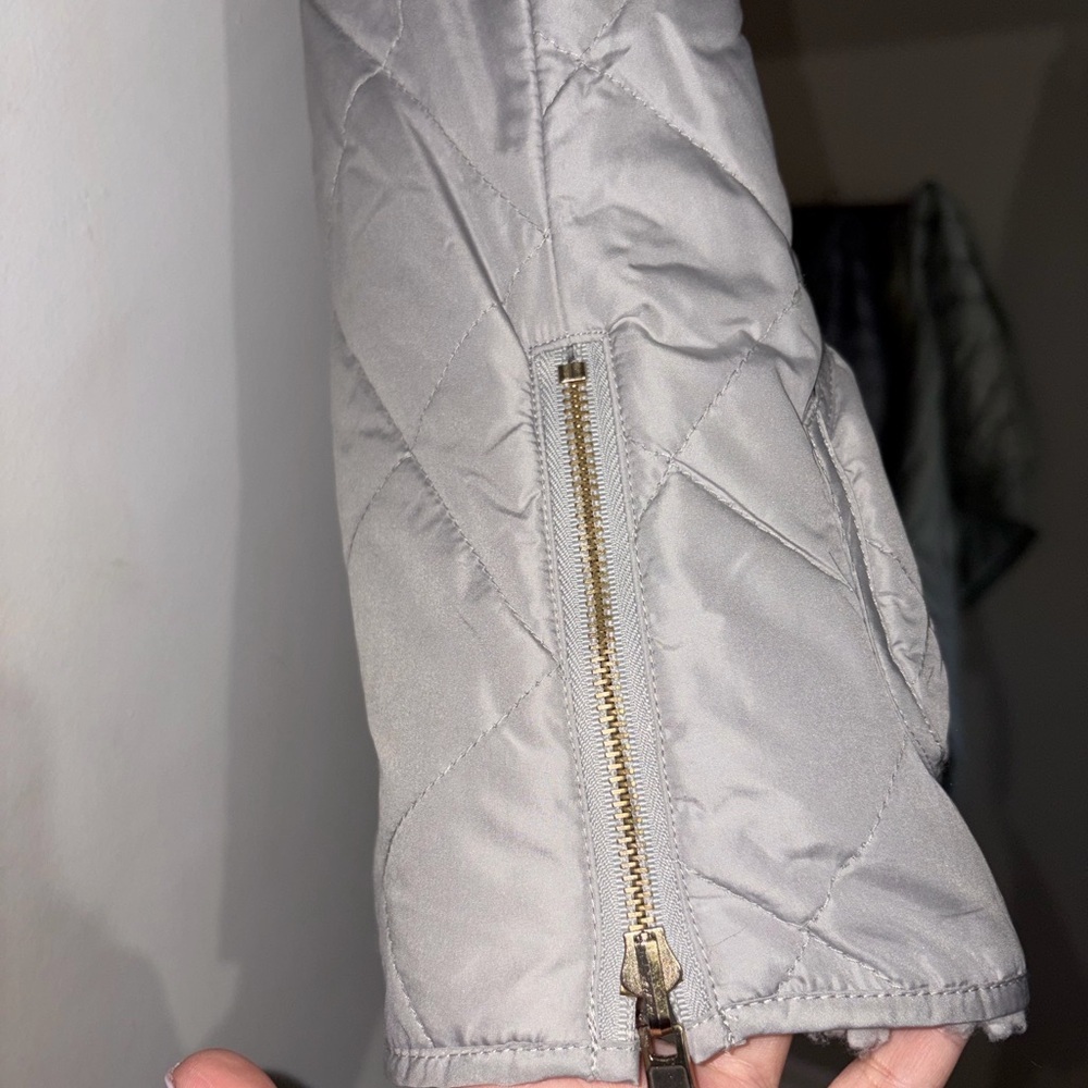 Women's Quilted Gray Vest Reversible - Picture 4 of 7